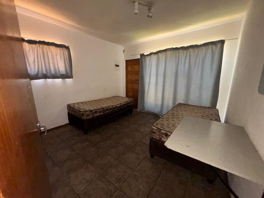 5 Bedroom Property for Sale in Willows Free State